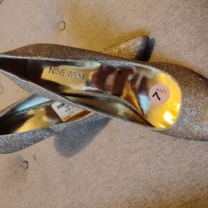 Nine West Silver Heels with Shiny Finish